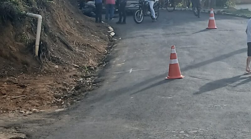 Motoboy de farmácia sofre acidente e é encaminhado para exames após colisão nas imediações da Asfecer em São João Nepomuceno