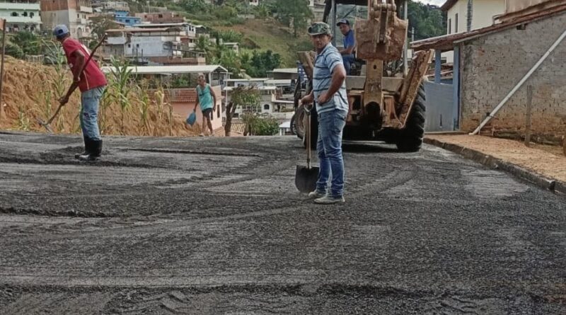 Infraestrutura: Secretaria Municipal de Obras e Desenvolvimento Urbano segue cronograma de asfaltamento em ruas do bairro José Maria Fam