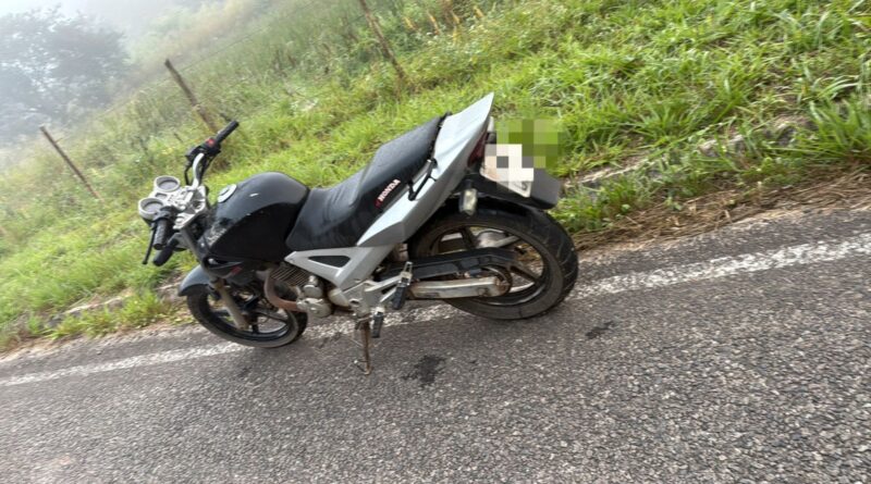 Motocicleta roubada em Mar de Espanha é recuperada. Denúncia recebida por policial de folga, em celular pessoal, foi decisiva