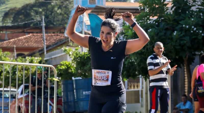 Atletas da equipe Nativos sobem ao pódio ecolocam São João Nepomuceno no topo da principal disputa da 5ª Walking Cross de Dona Euzébia