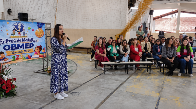 Educação, esforço e superação marcam cerimônia que homenageou 78 estudantes na Olimpíada Brasileira de Matemática das Escolas Públicas (OBMEP Mirim)