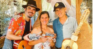 Duo são-joanense Os Bazés conquista duas premiações em tradicional festival nacional de música raiz, em Porto Ferreira-SP
