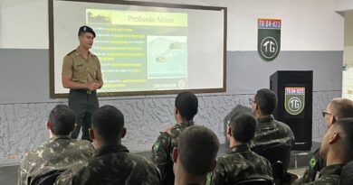 Ex-atirador aprovado na EsPCEx retorna ao Tiro de Guerra e inspira jovens de São João Nepomuceno a acreditarem nos próprios sonhos