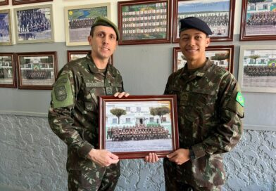 Ex-atirador do Tiro de Guerra de São João Nepomuceno retorna como aluno da ESA e inspira nova geração