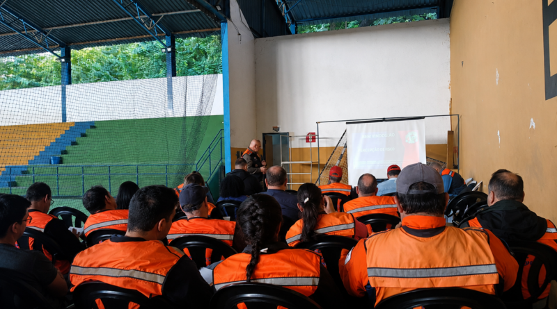 Treinamento regional fortalece a atuação das Defesas Civis e reúne representantes em Cataguases. Representantes de São João Nepomuceno e Descoberto participaram da capacitação